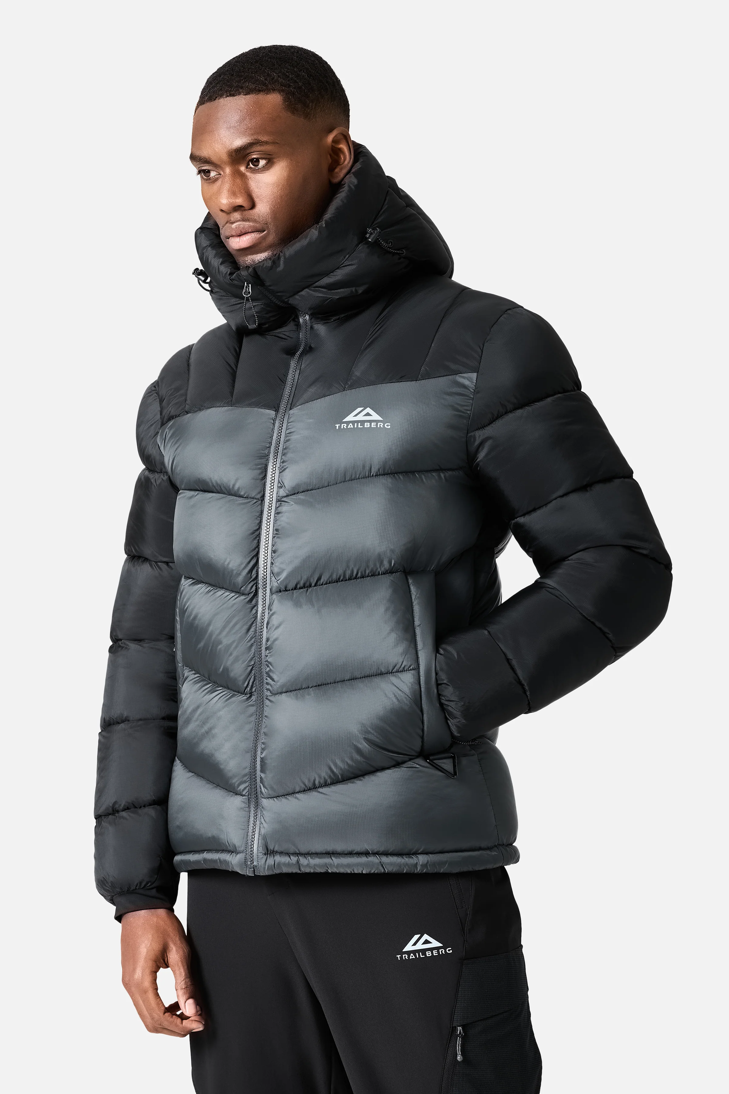 Alpina Insulated Jacket - Black/Volcano Grey - Image 3