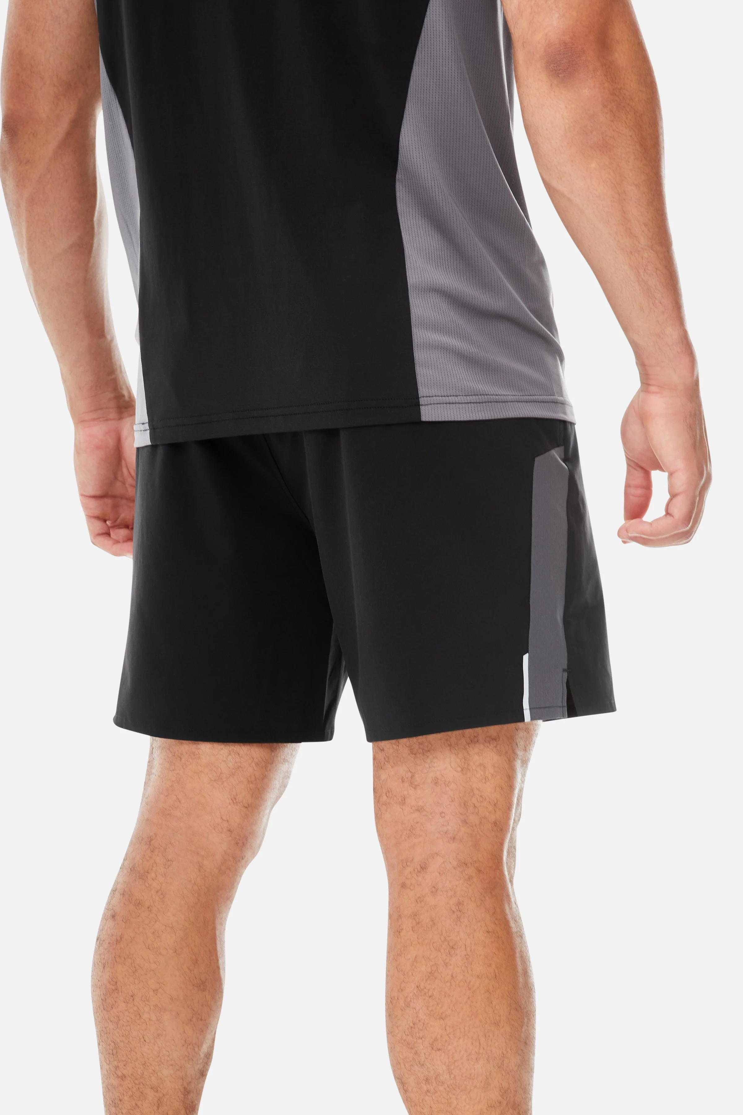 AW25 Triathlon Short  - Black/Volcano Grey/Urban Smoke - Image 3