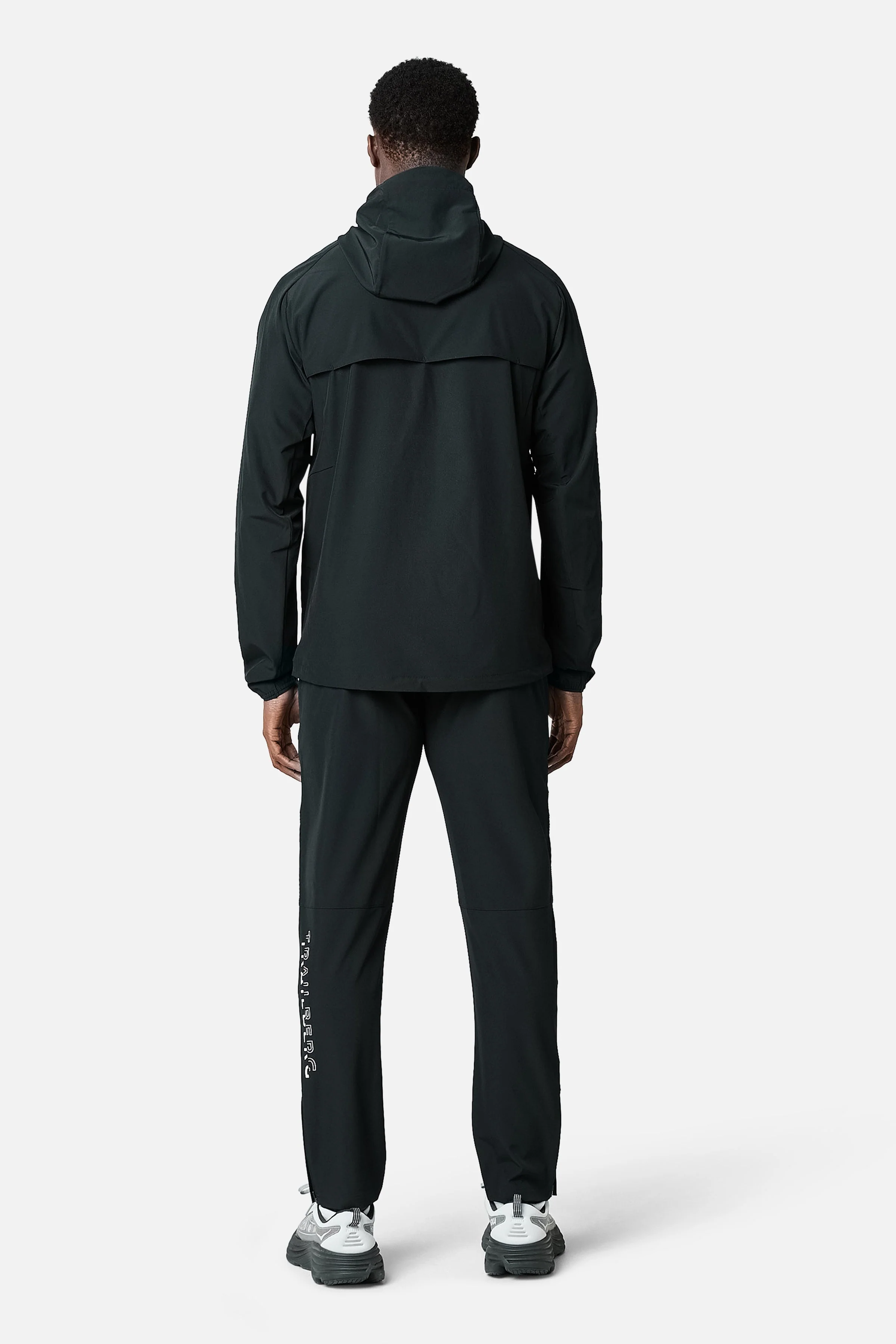 Crest 3.0 Tracksuit - Black - Image 5