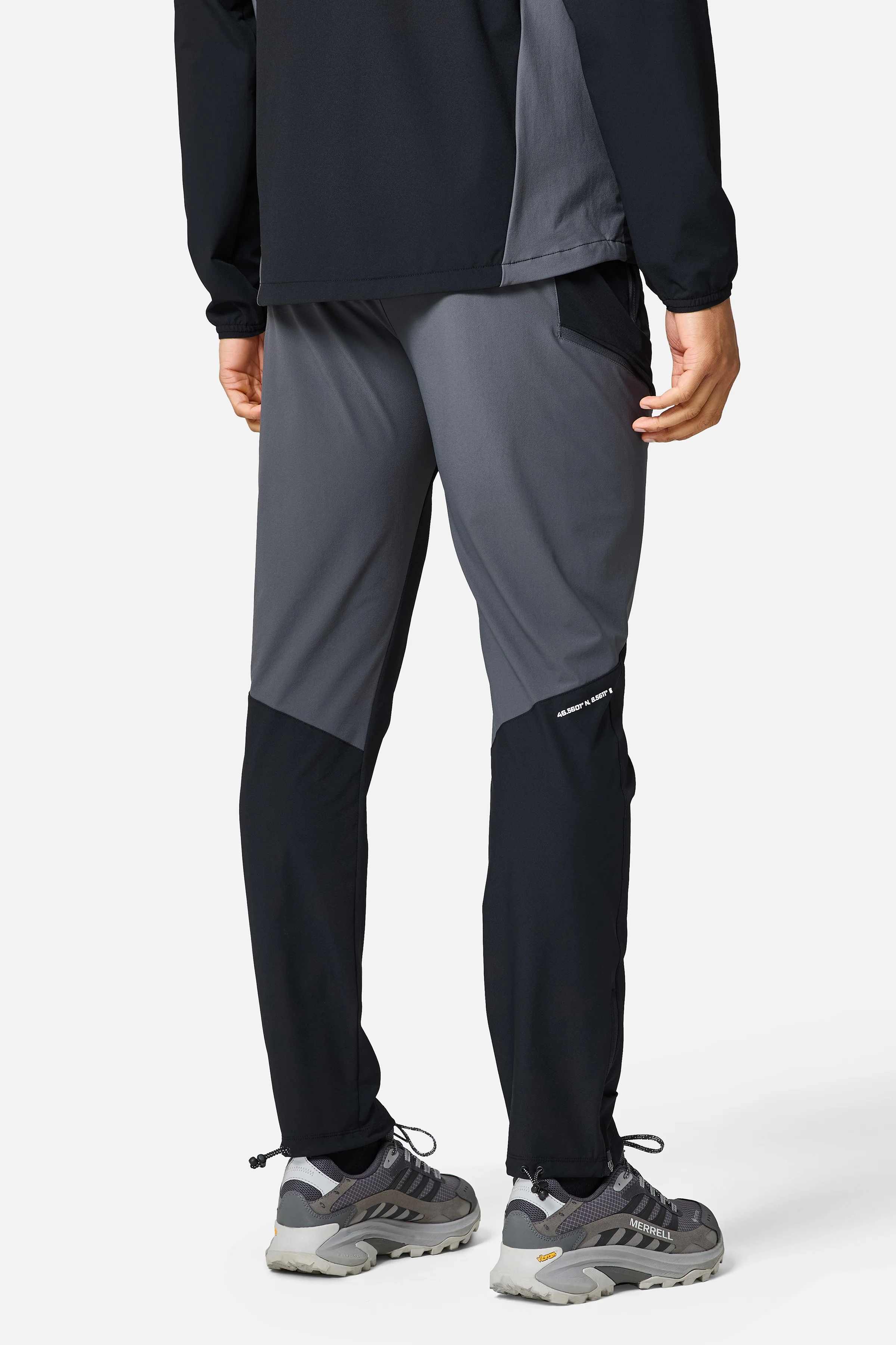 Odyssey 2.0 Tracksuit - Black/Volcano Grey - Image 10