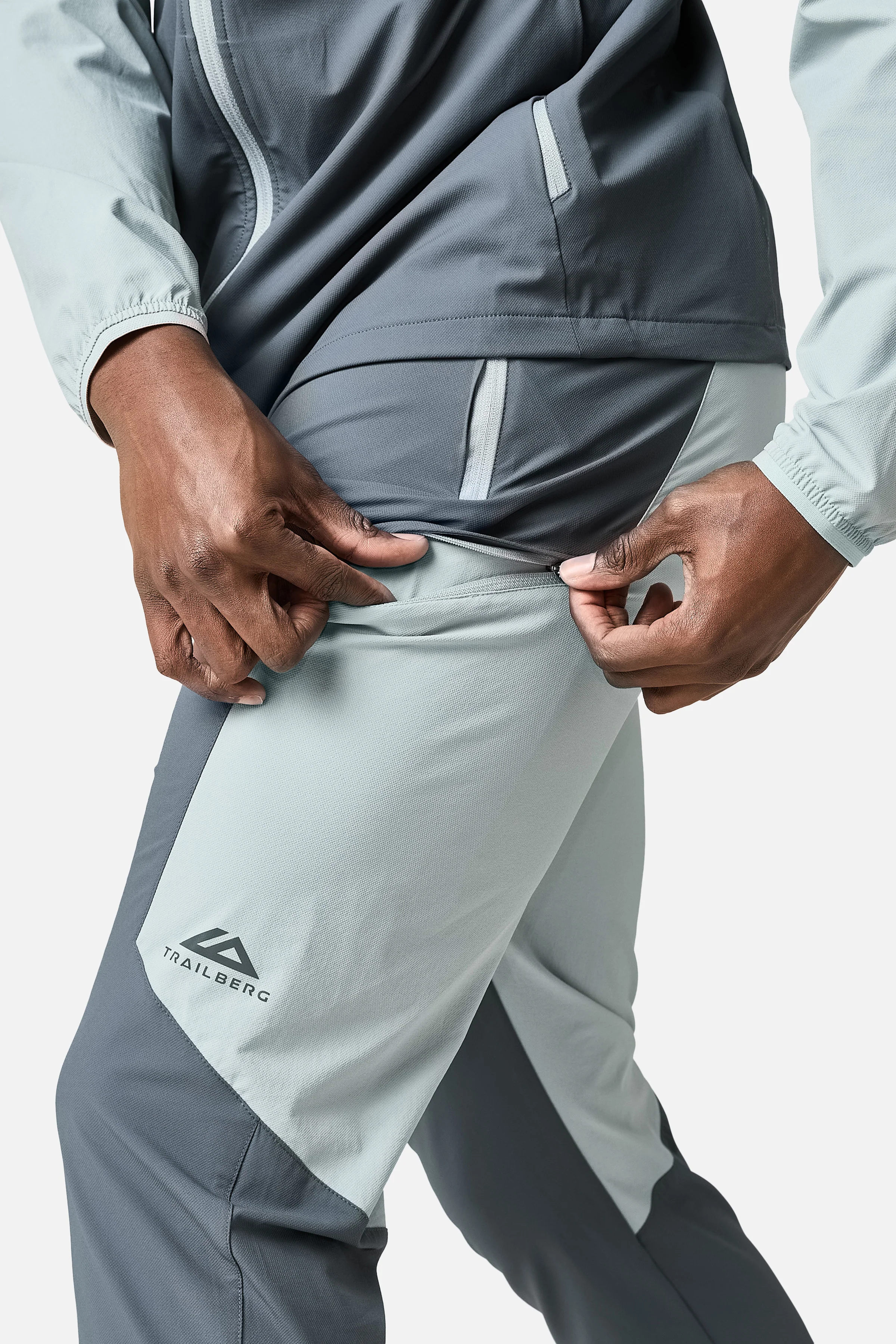 Odyssey 2.0 Tracksuit - Graphite Grey - Image 11