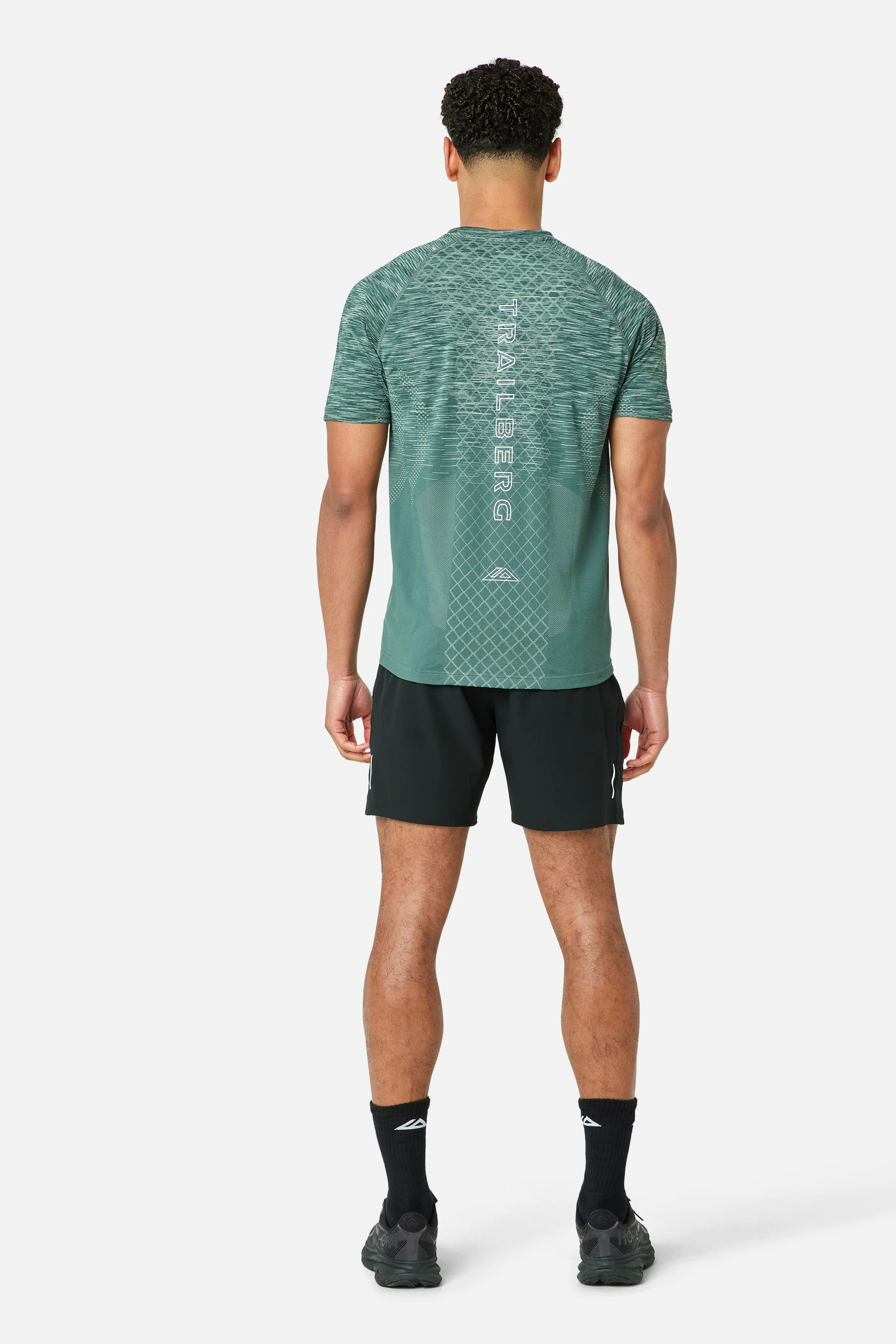 Stride Seamless Essentials 2.0 Twinset - Green - Image 4