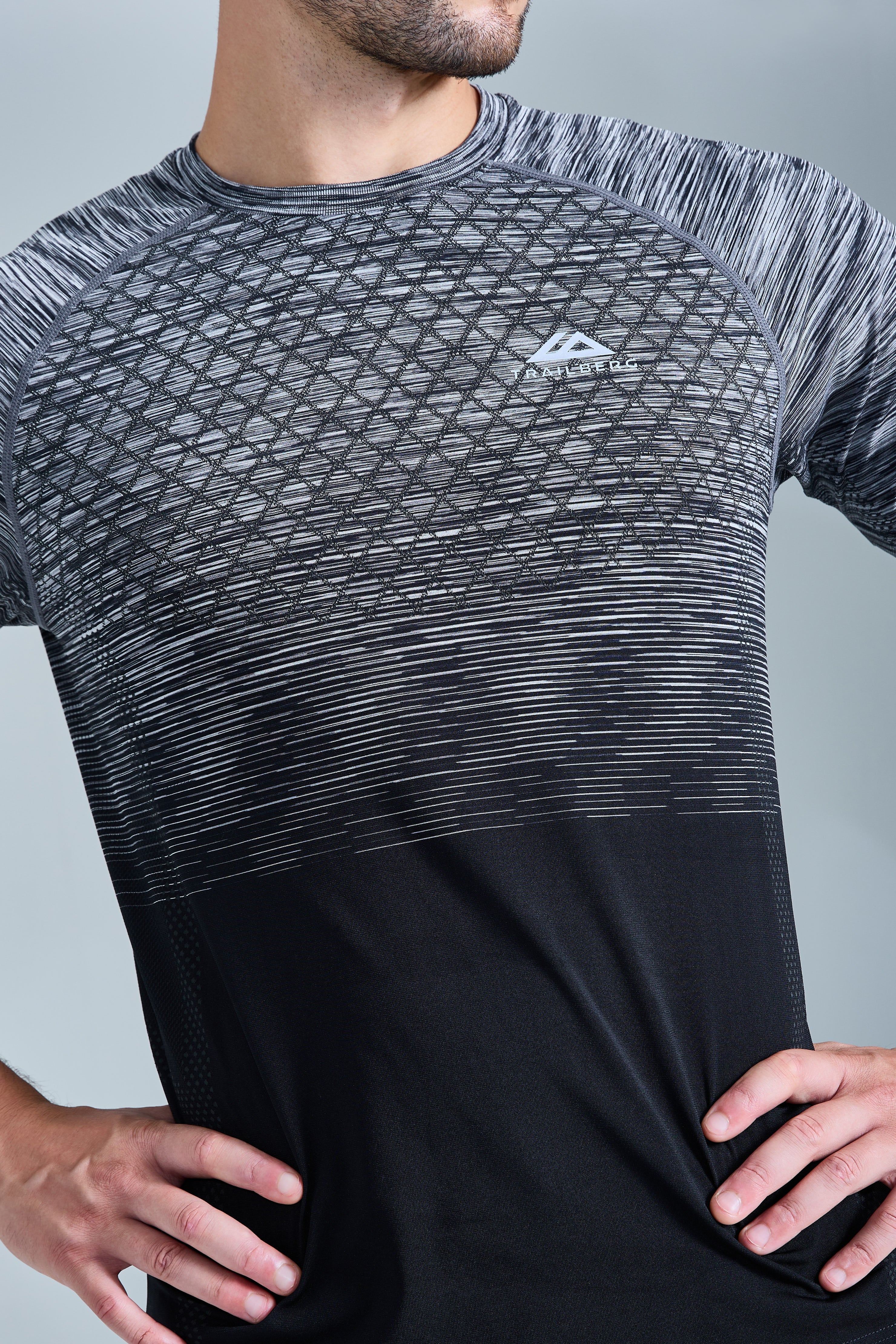 Stride Seamless Tee  - Moon Grey/Urban Smoke/Black/White - Image 3